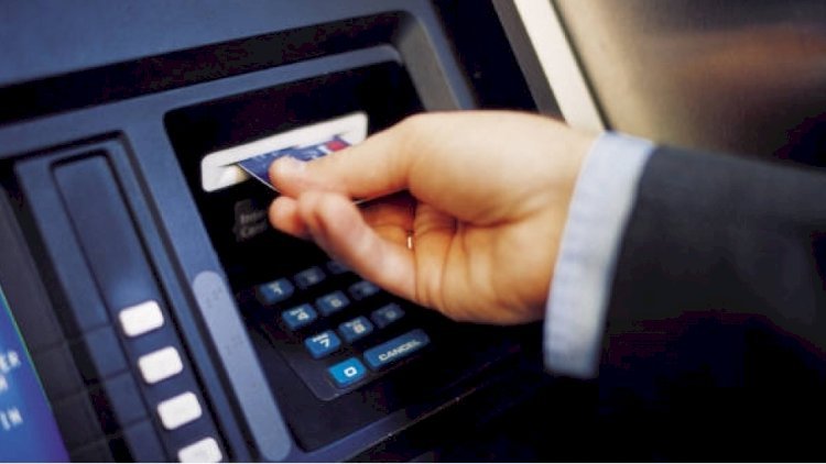 Əlillərə 30 manat çox görülür, məmur milyonları isə cavabsız qalır