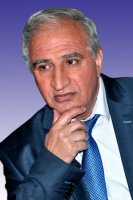“Xələflini bir sevgi dan üzünə çağırır”